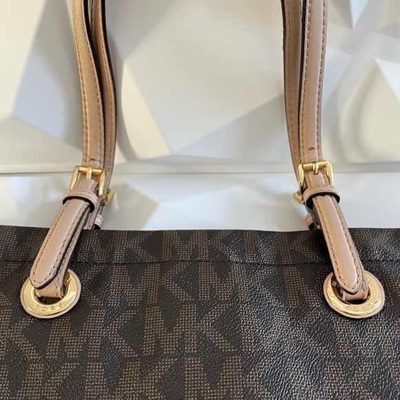 Michael Kors Signature Leather Jet Set Tote Brown Shoulder Bag - Picture 13 of 16